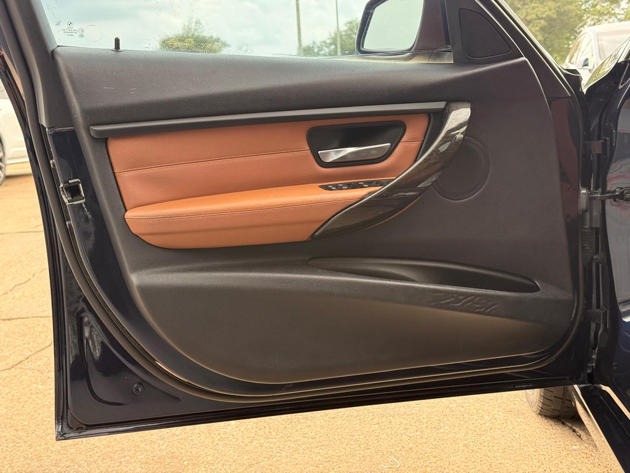 BMW 3-Series 328i Sedan 2014