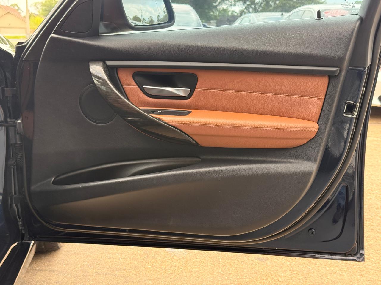 BMW 3-Series 328i Sedan 2014