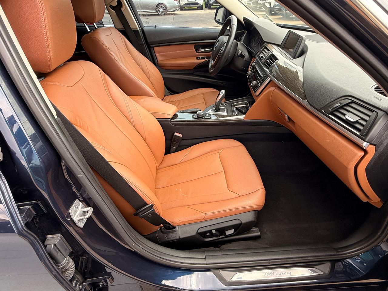 BMW 3-Series 328i Sedan 2014