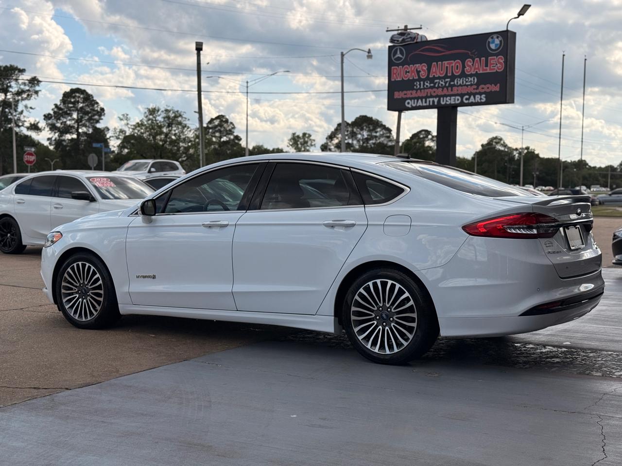 Ford Fusion Hybrid Titanium 2017
