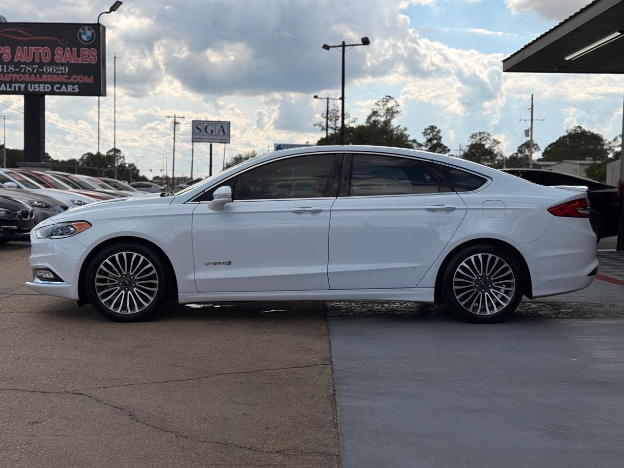 Ford Fusion Hybrid Titanium 2017