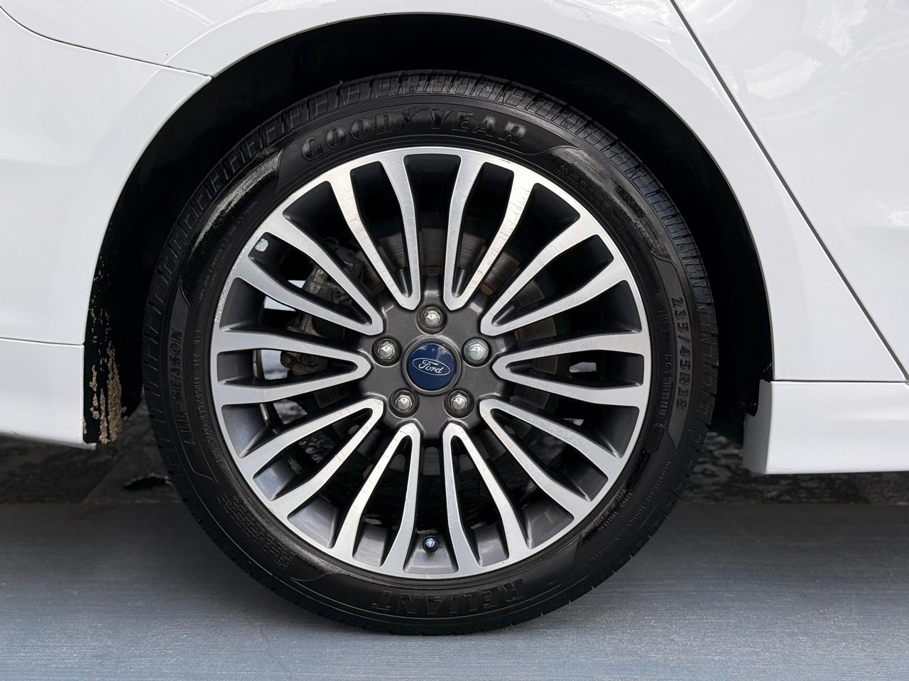 Ford Fusion Hybrid Titanium 2017