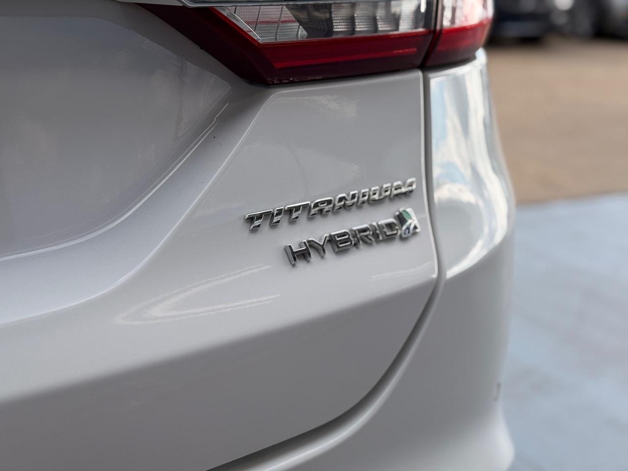 Ford Fusion Hybrid Titanium 2017