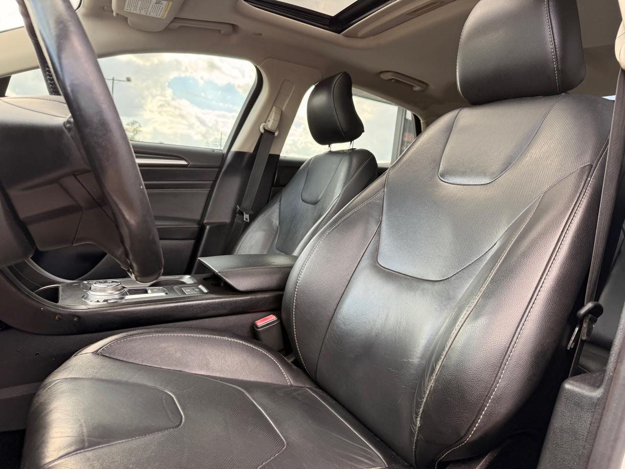 Ford Fusion Hybrid Titanium 2017