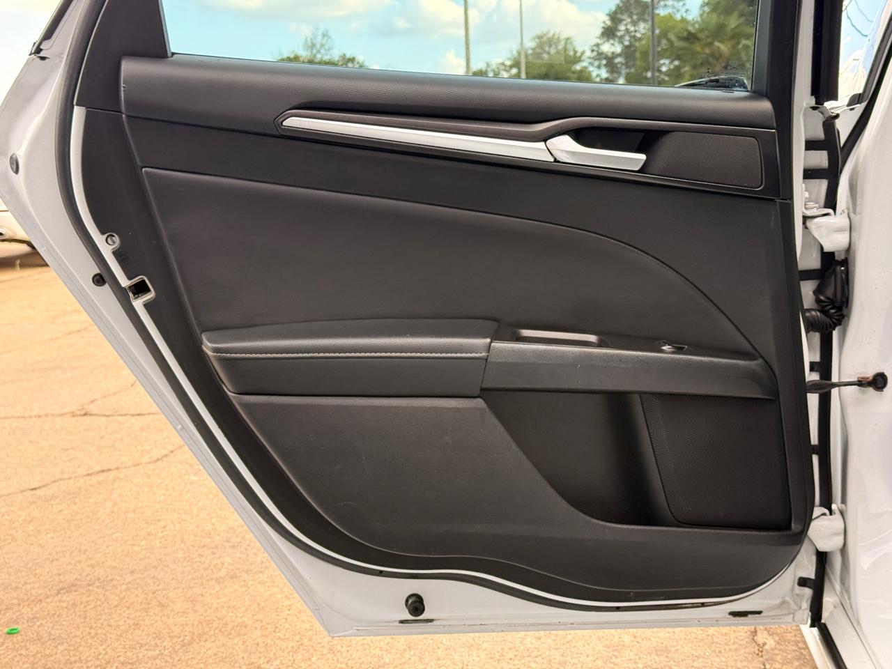 Ford Fusion Hybrid Titanium 2017