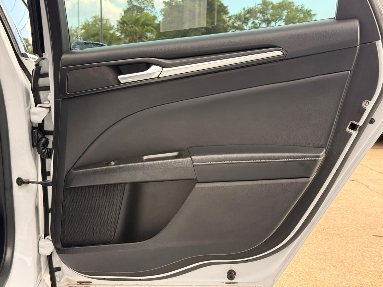 Ford Fusion Hybrid Titanium 2017