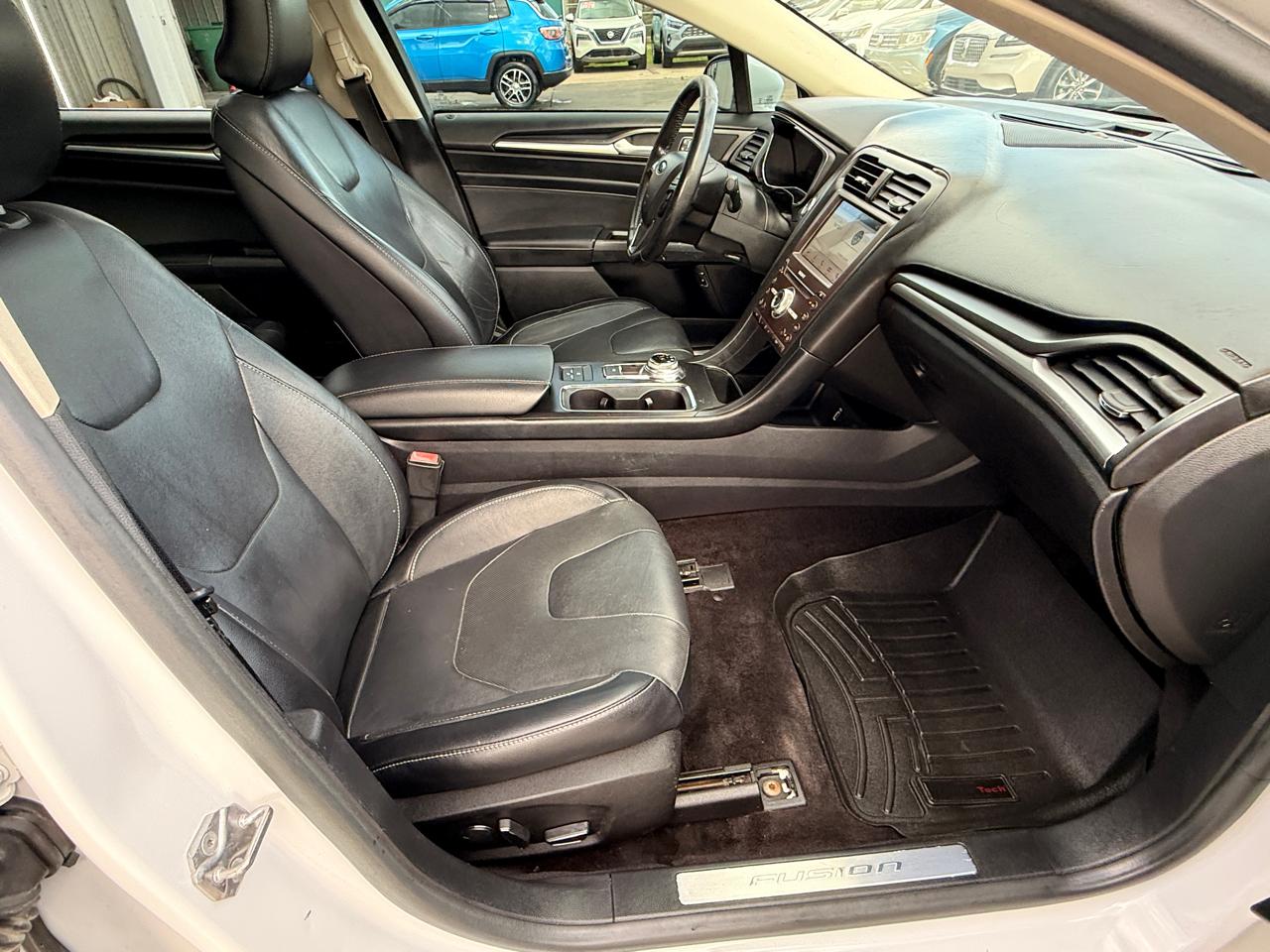 Ford Fusion Hybrid Titanium 2017