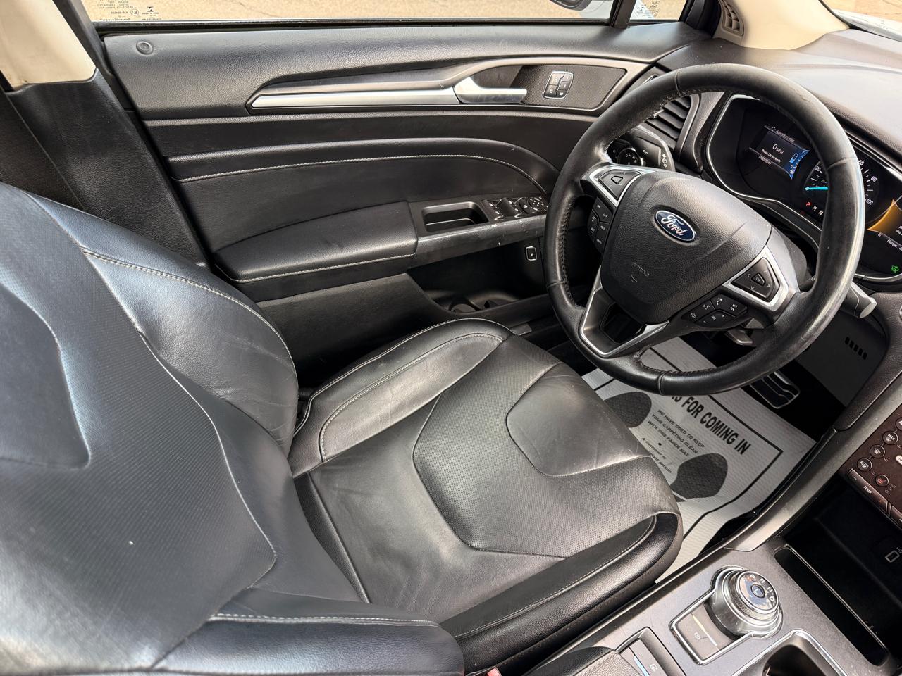 Ford Fusion Hybrid Titanium 2017