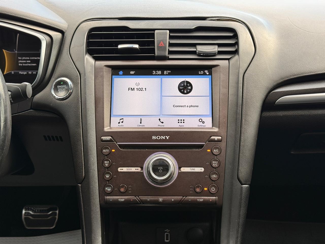 Ford Fusion Hybrid Titanium 2017