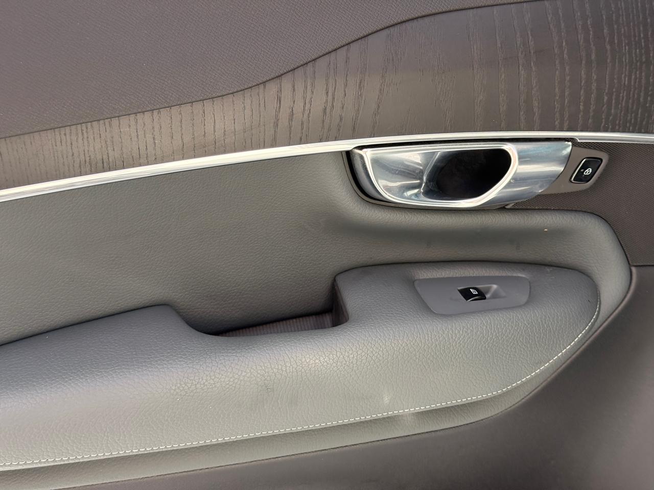 Volvo XC90 T6 Momentum AWD 2020