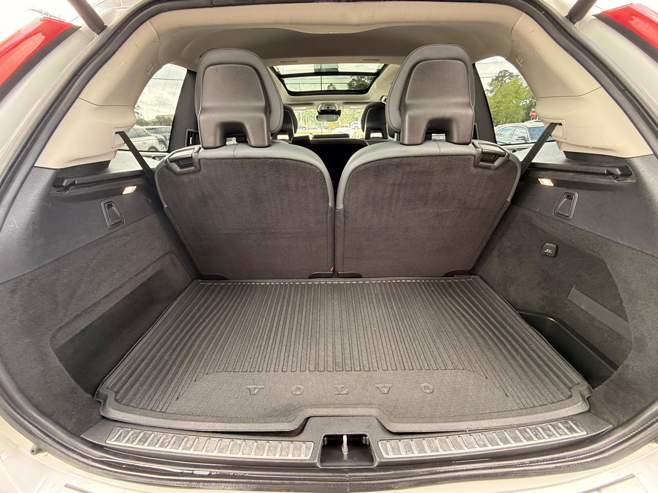 Volvo XC90 T6 Momentum AWD 2020