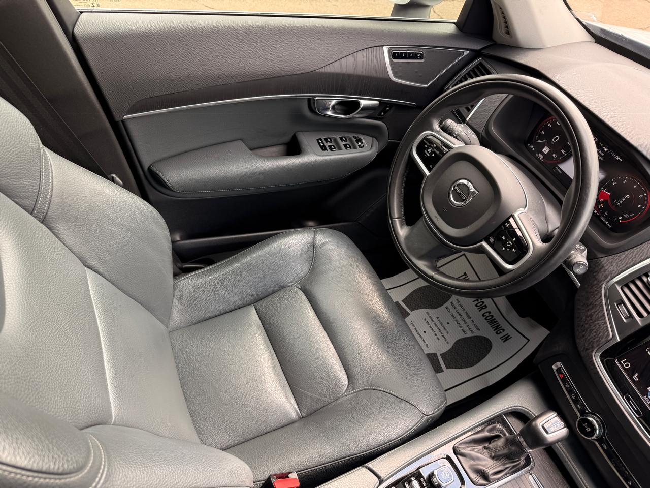 Volvo XC90 T6 Momentum AWD 2020