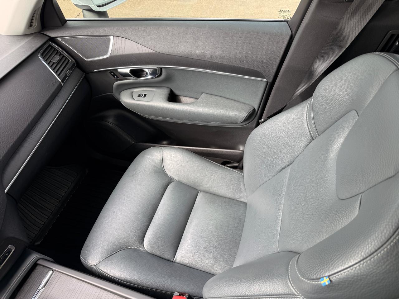 Volvo XC90 T6 Momentum AWD 2020