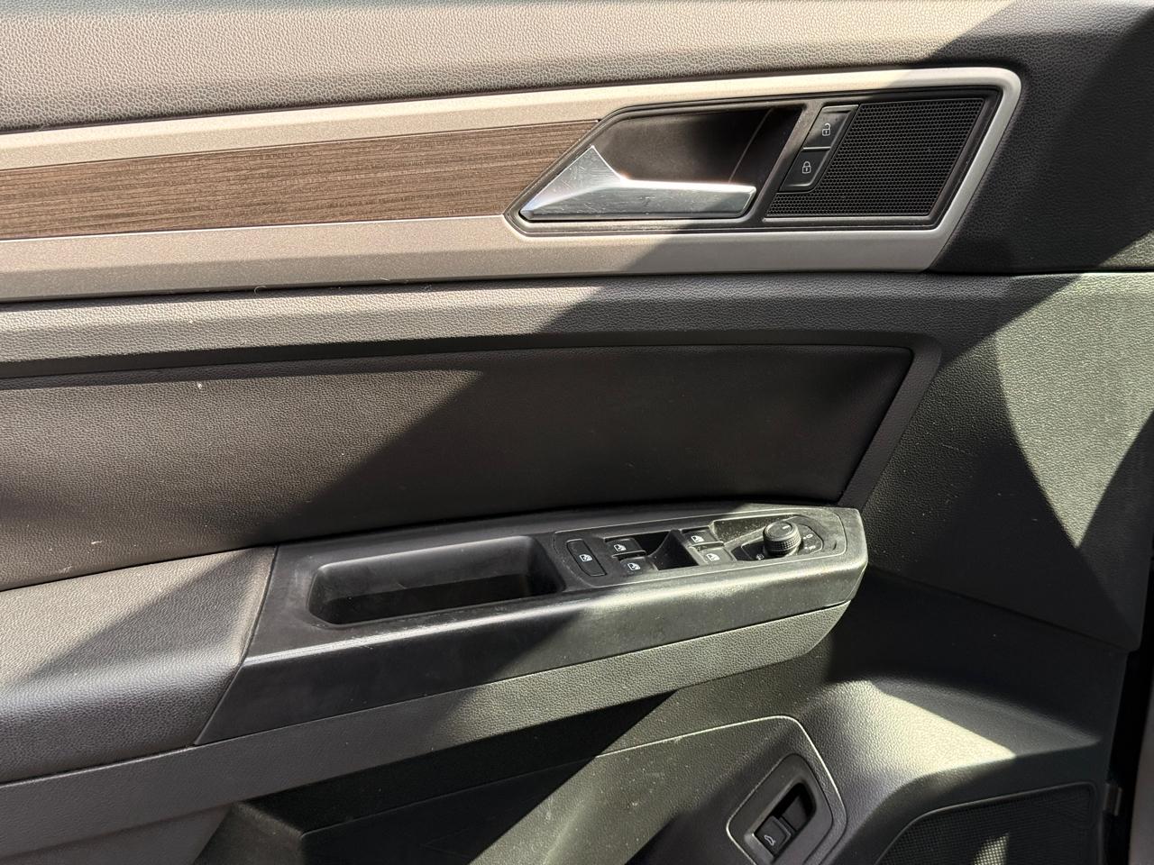 Volkswagen Atlas V6 SE w/Technology 2020