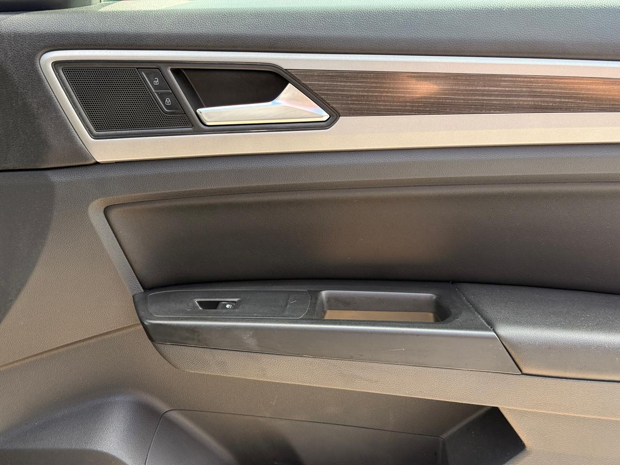 Volkswagen Atlas V6 SE w/Technology 2020