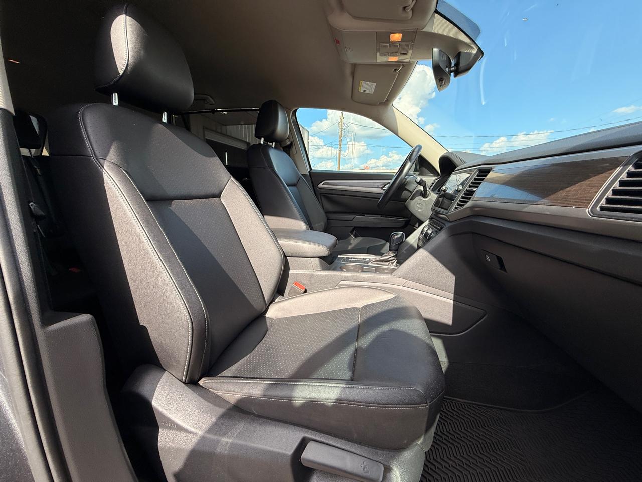 Volkswagen Atlas V6 SE w/Technology 2020