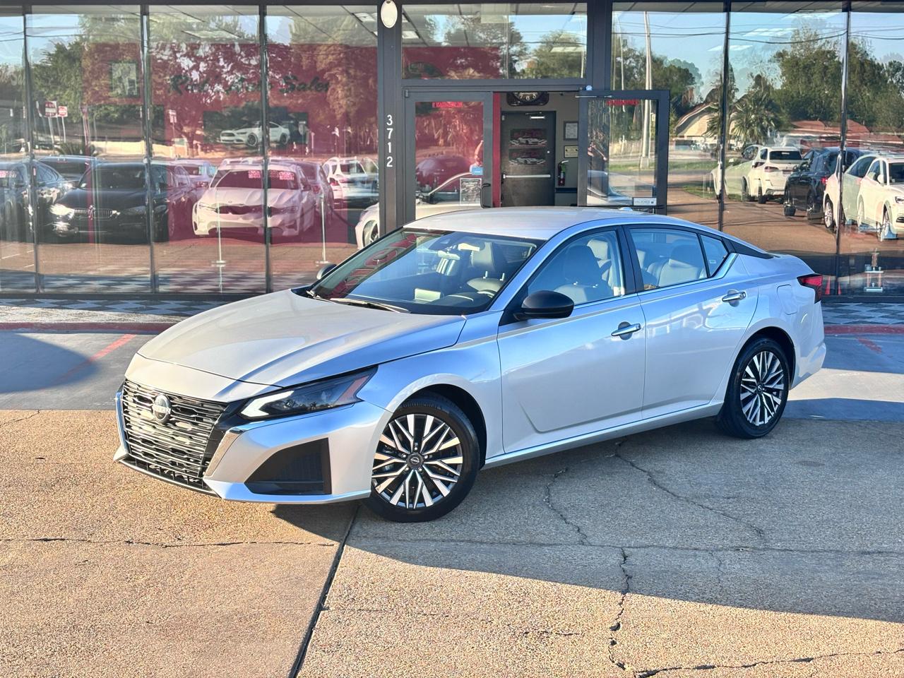 Nissan Altima 2.5 SV 2024