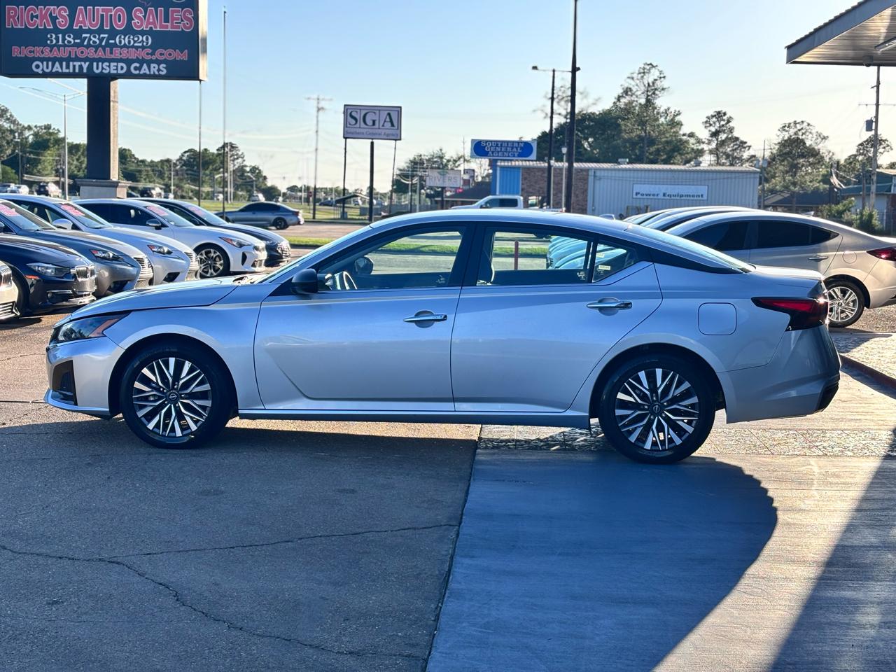 Nissan Altima 2.5 SV 2024