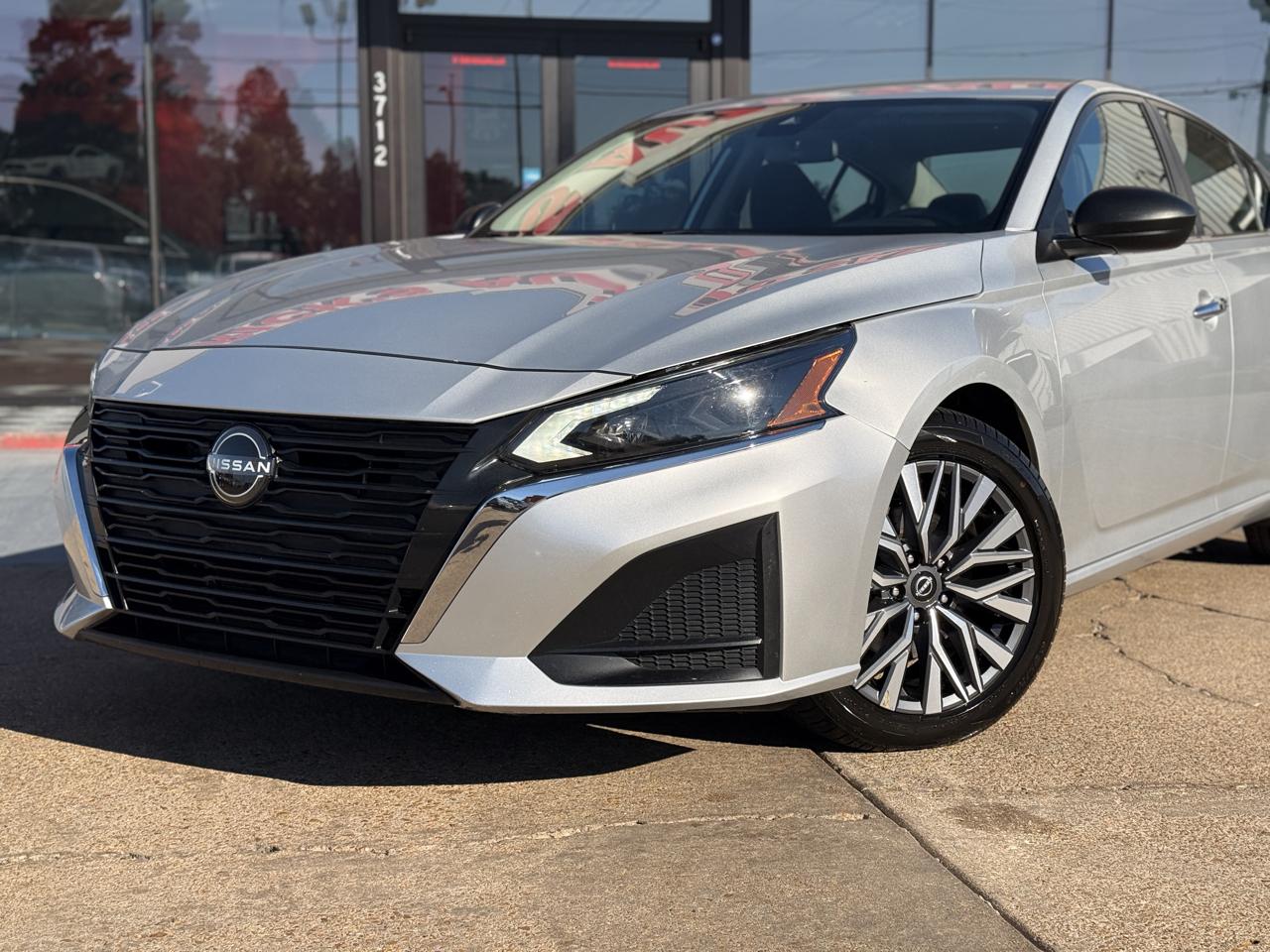 Nissan Altima 2.5 SV 2024
