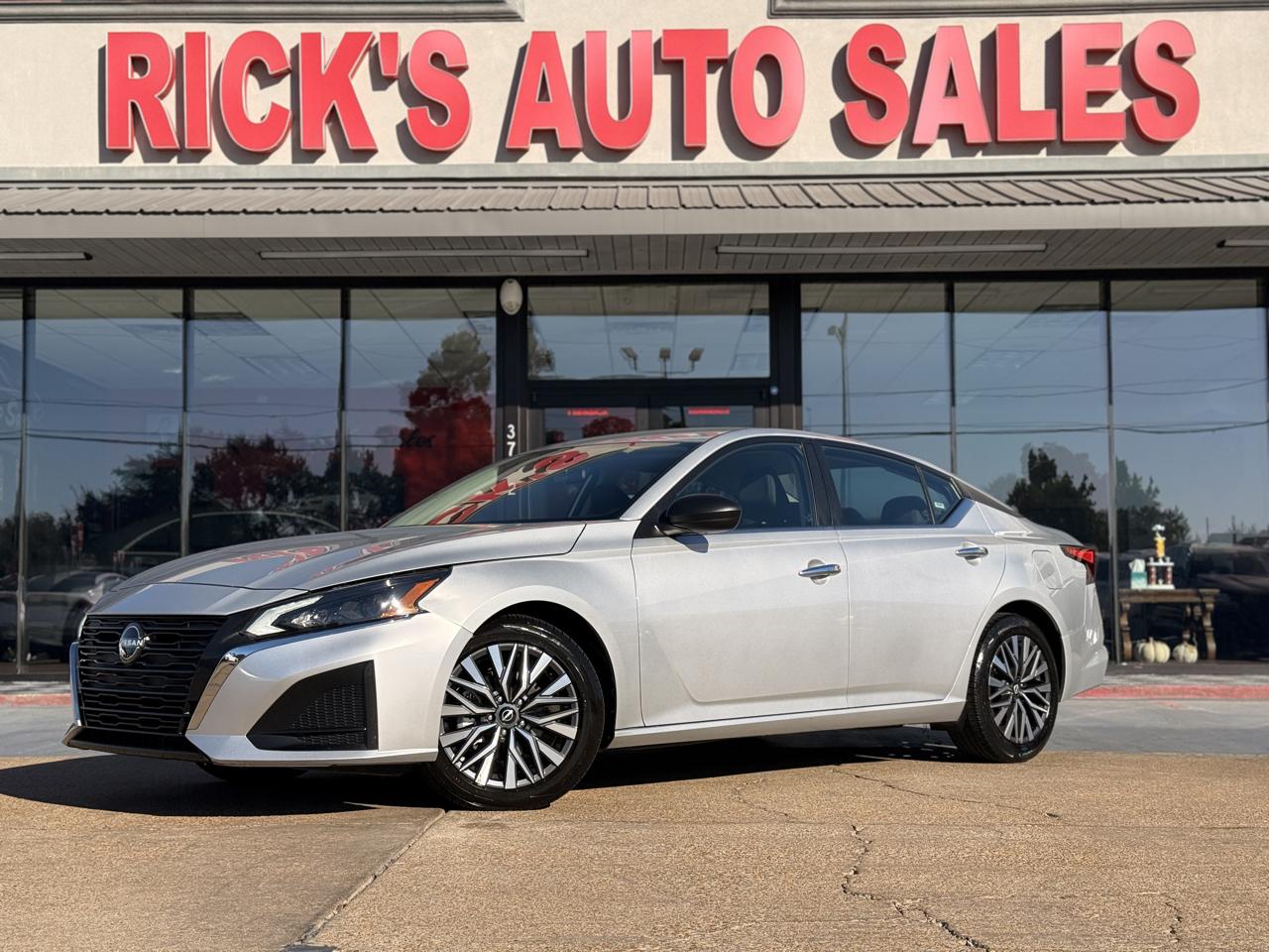 Nissan Altima 2.5 SV 2024