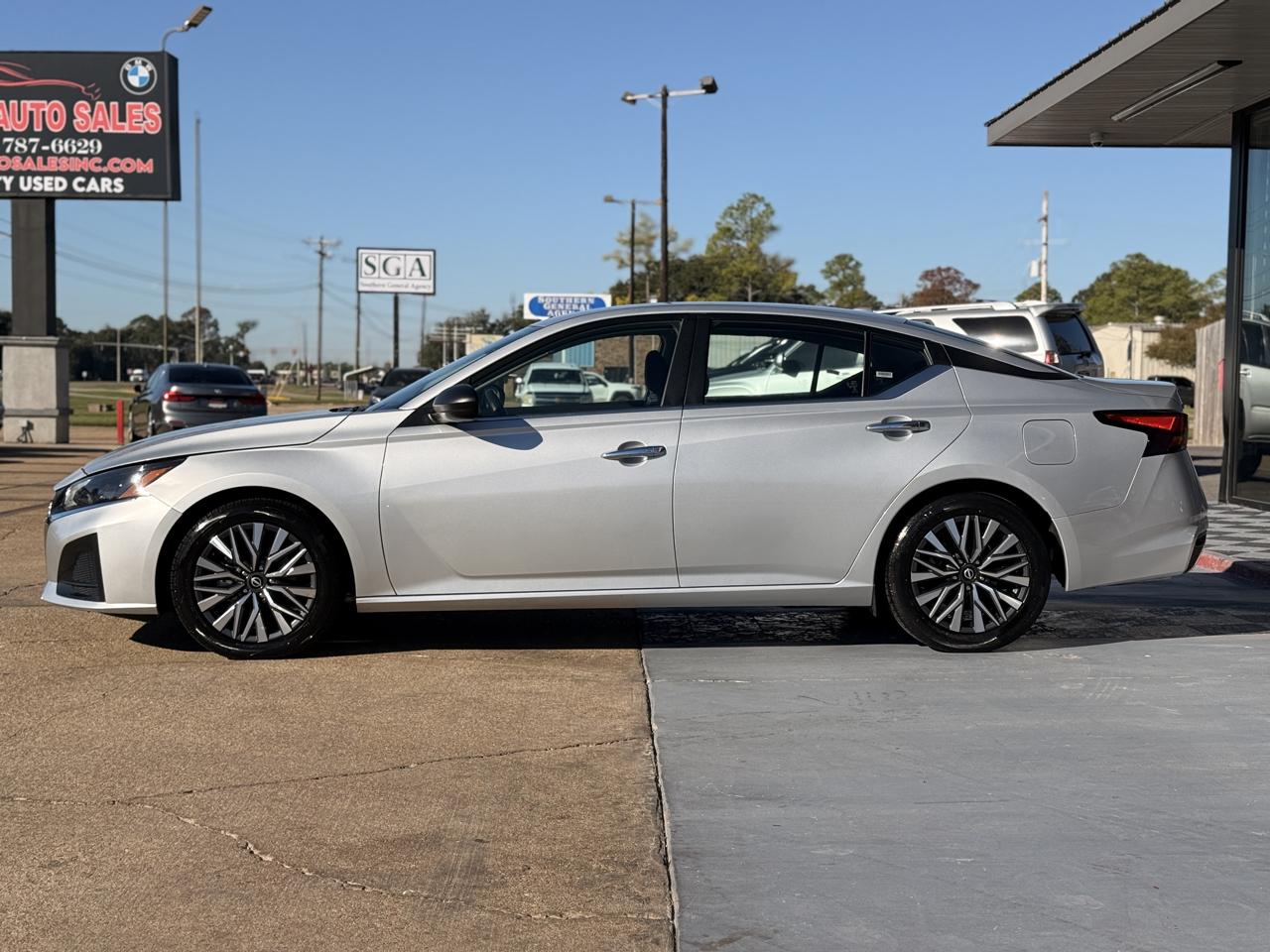 Nissan Altima 2.5 SV 2024