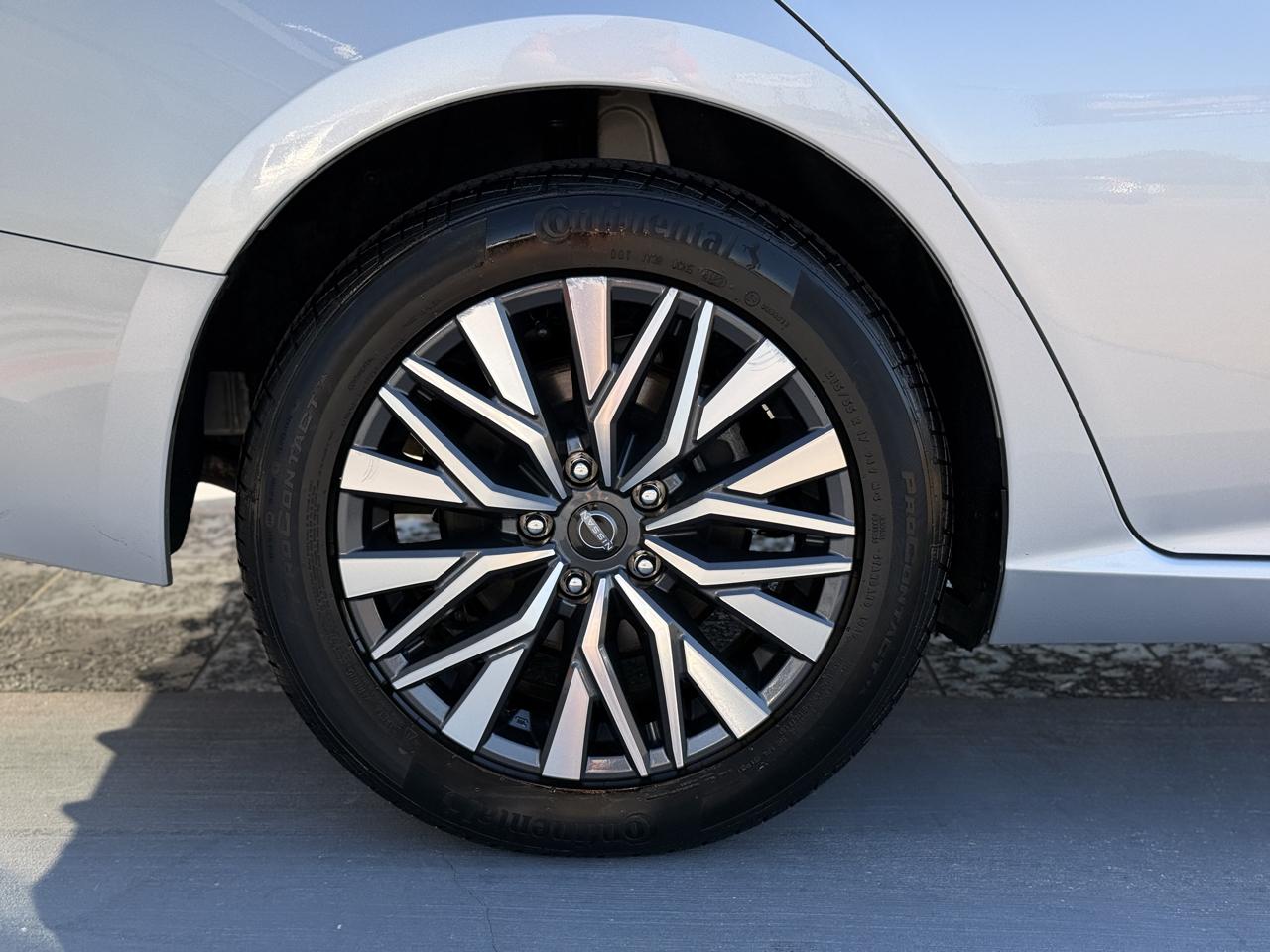 Nissan Altima 2.5 SV 2024