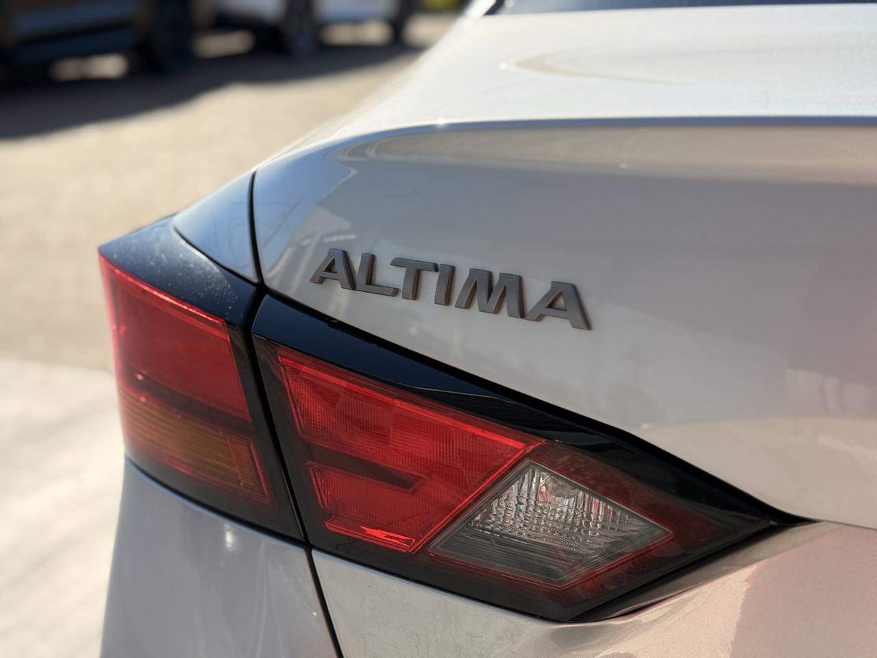 Nissan Altima 2.5 SV 2024