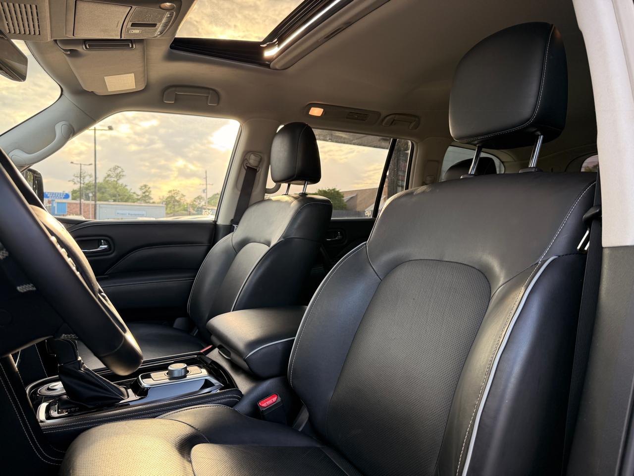 Infiniti QX80 LUXE 2022