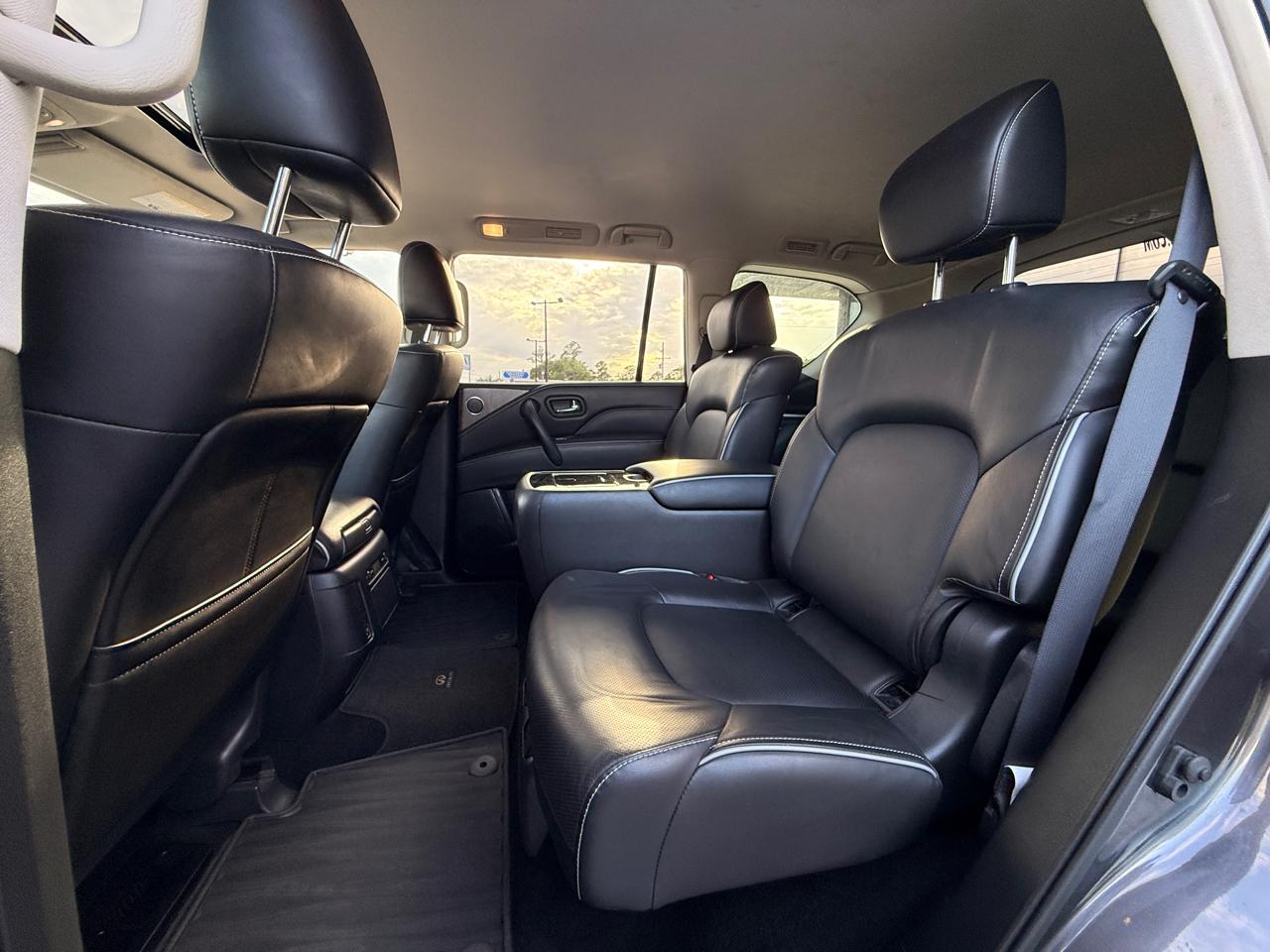 Infiniti QX80 LUXE 2022
