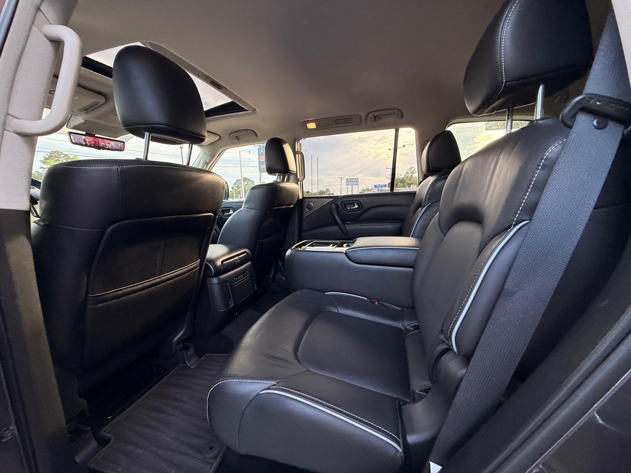 Infiniti QX80 LUXE 2022