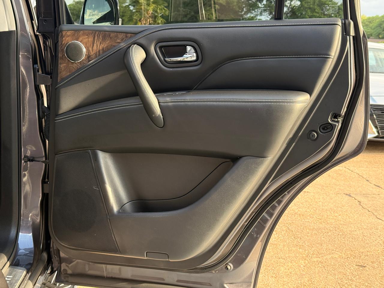 Infiniti QX80 LUXE 2022