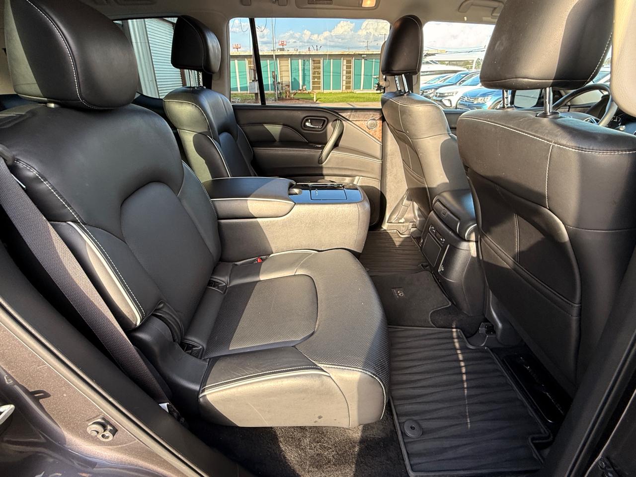 Infiniti QX80 LUXE 2022