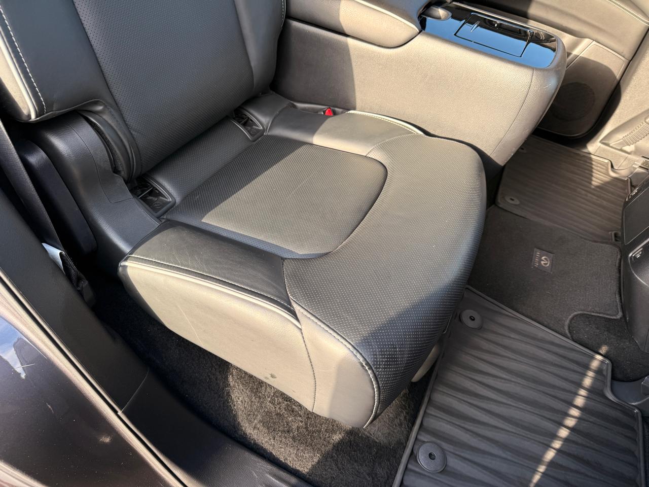 Infiniti QX80 LUXE 2022