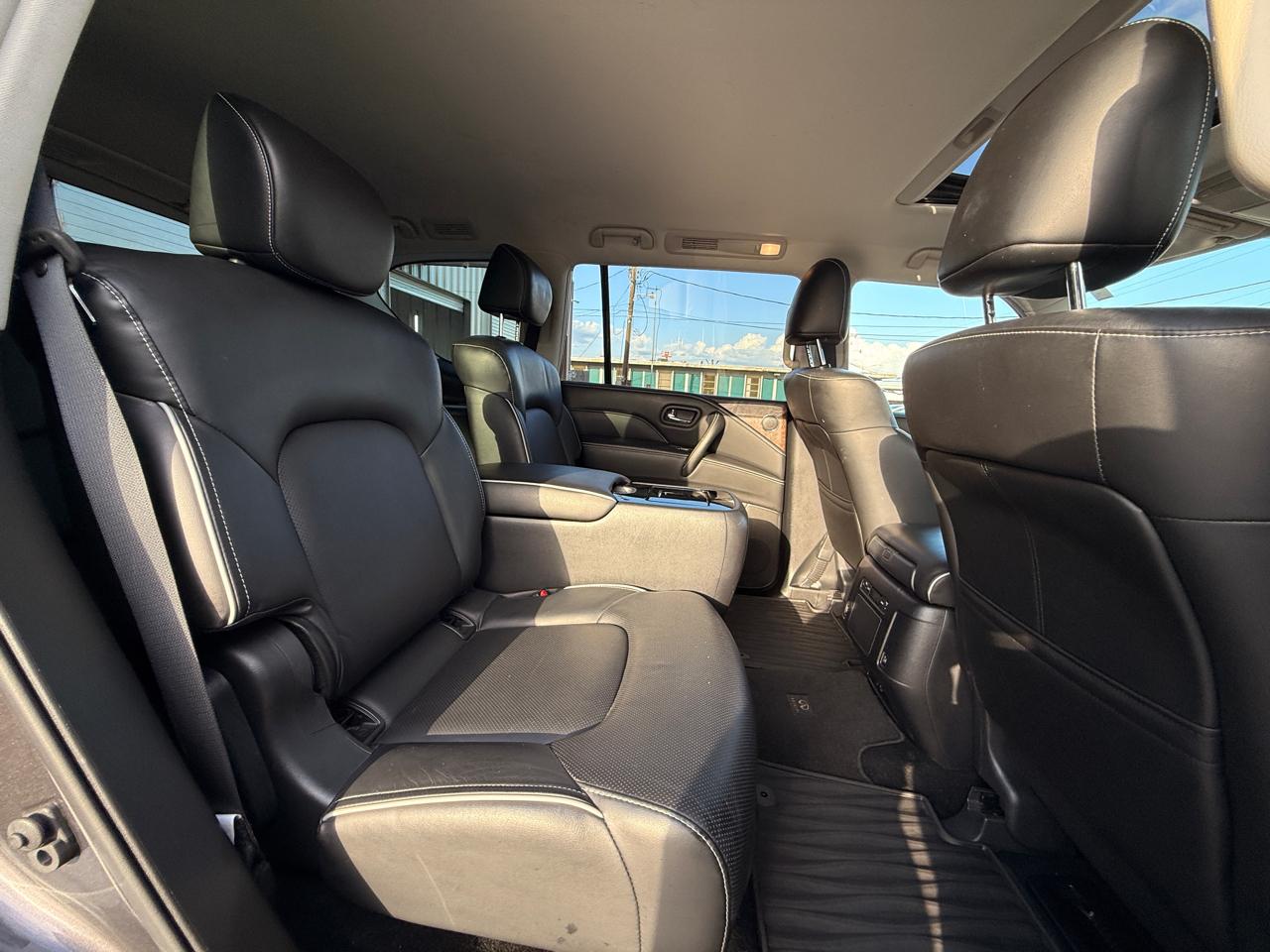 Infiniti QX80 LUXE 2022