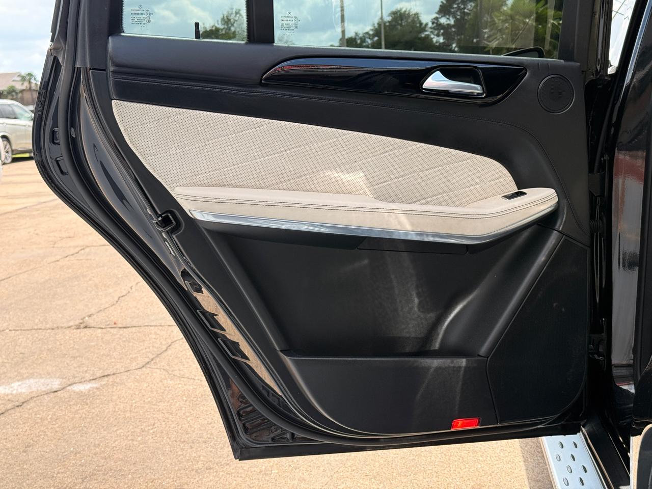 Mercedes-Benz GL-Class GL550 4MATIC 2014