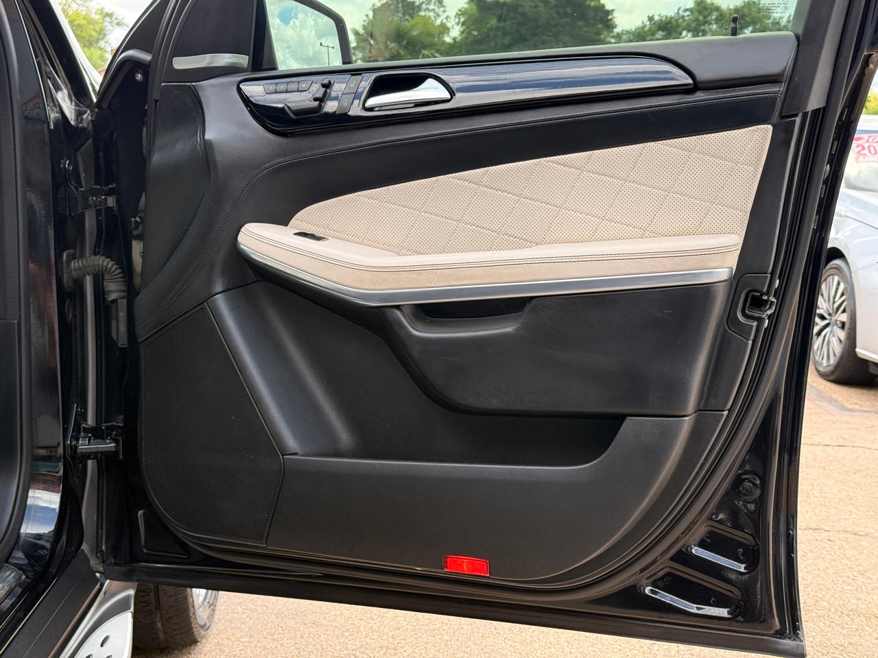 Mercedes-Benz GL-Class GL550 4MATIC 2014