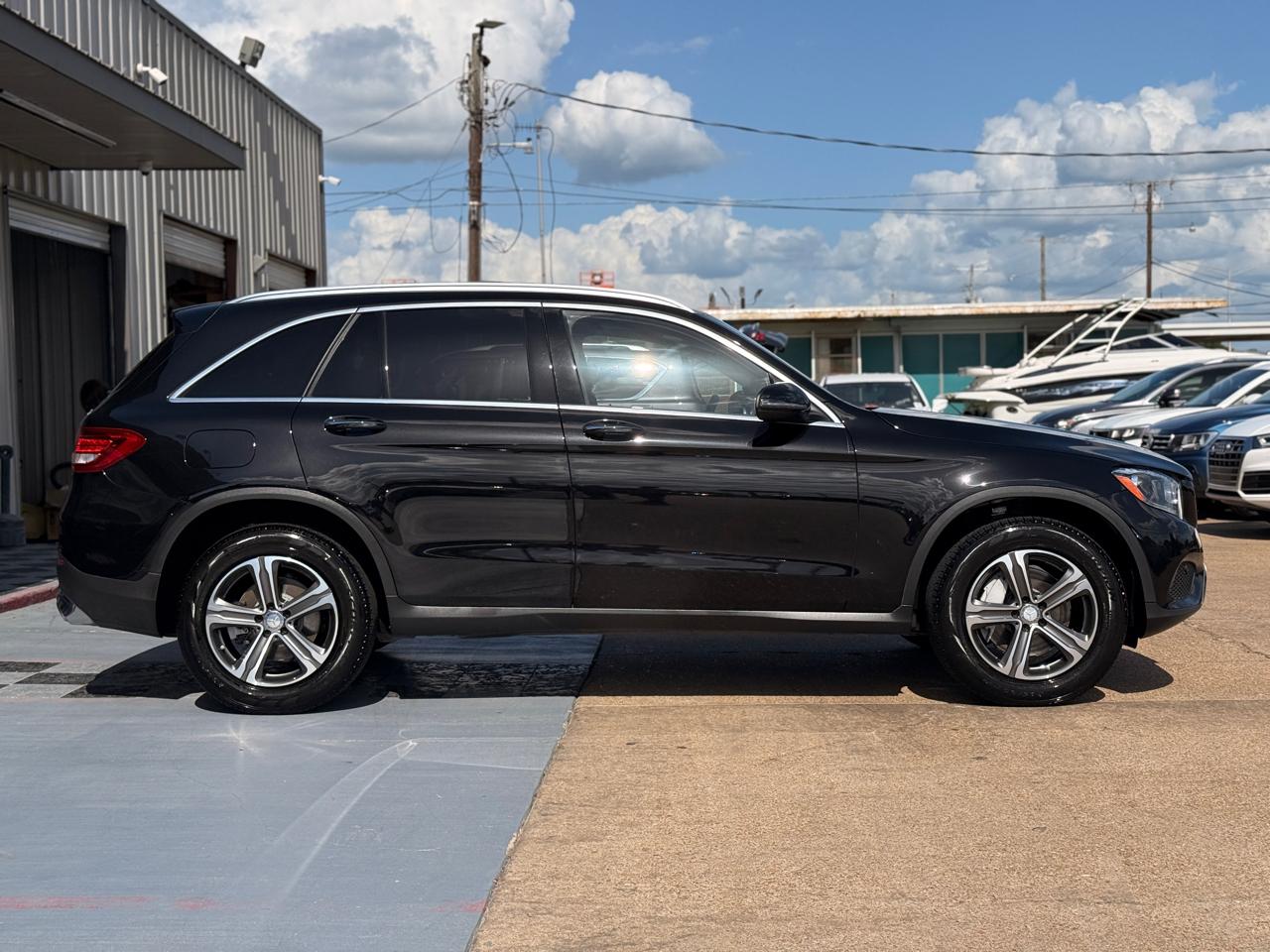Mercedes-Benz GLC-Class GLC300 4MATIC 2016
