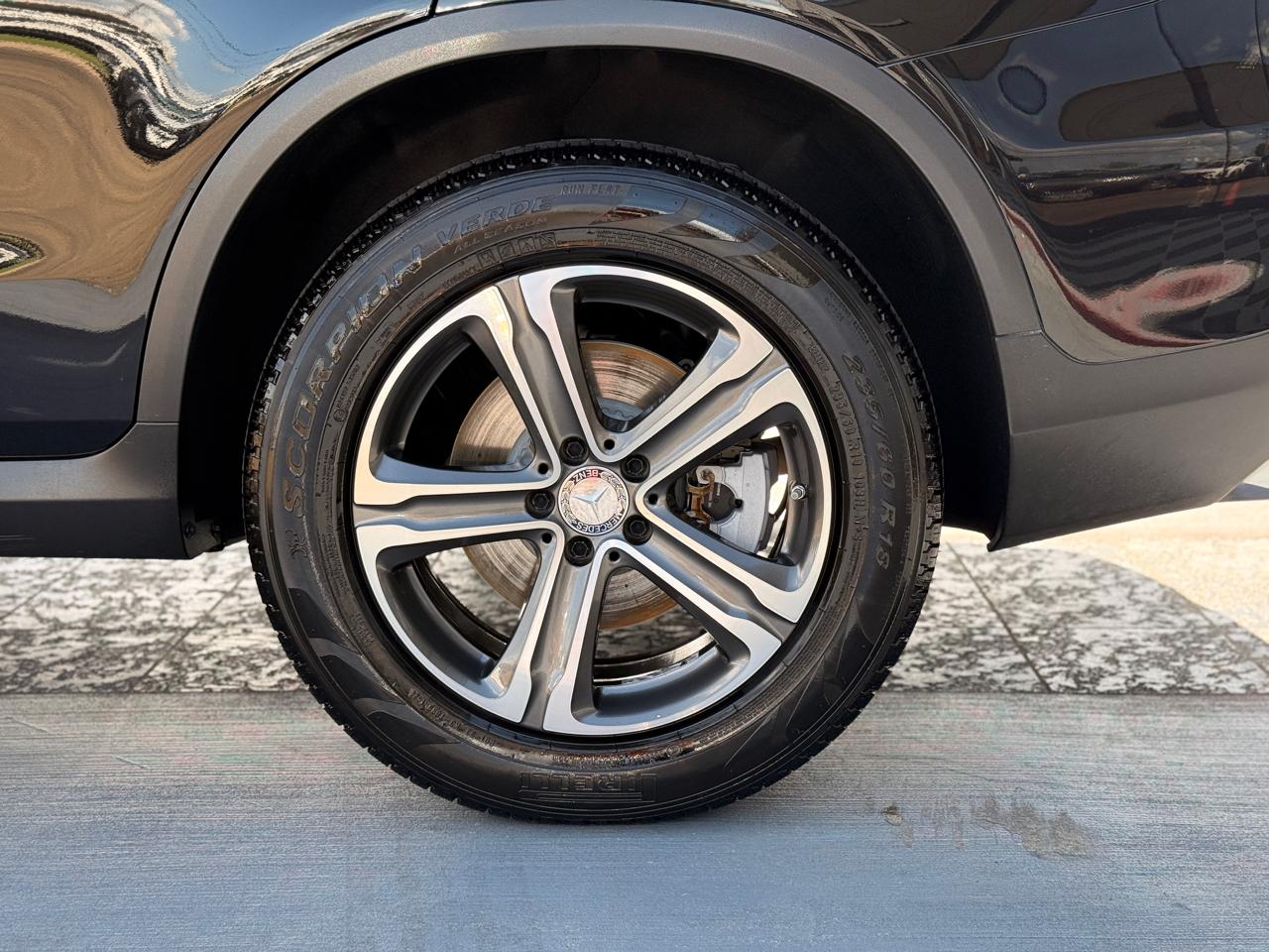 Mercedes-Benz GLC-Class GLC300 4MATIC 2016