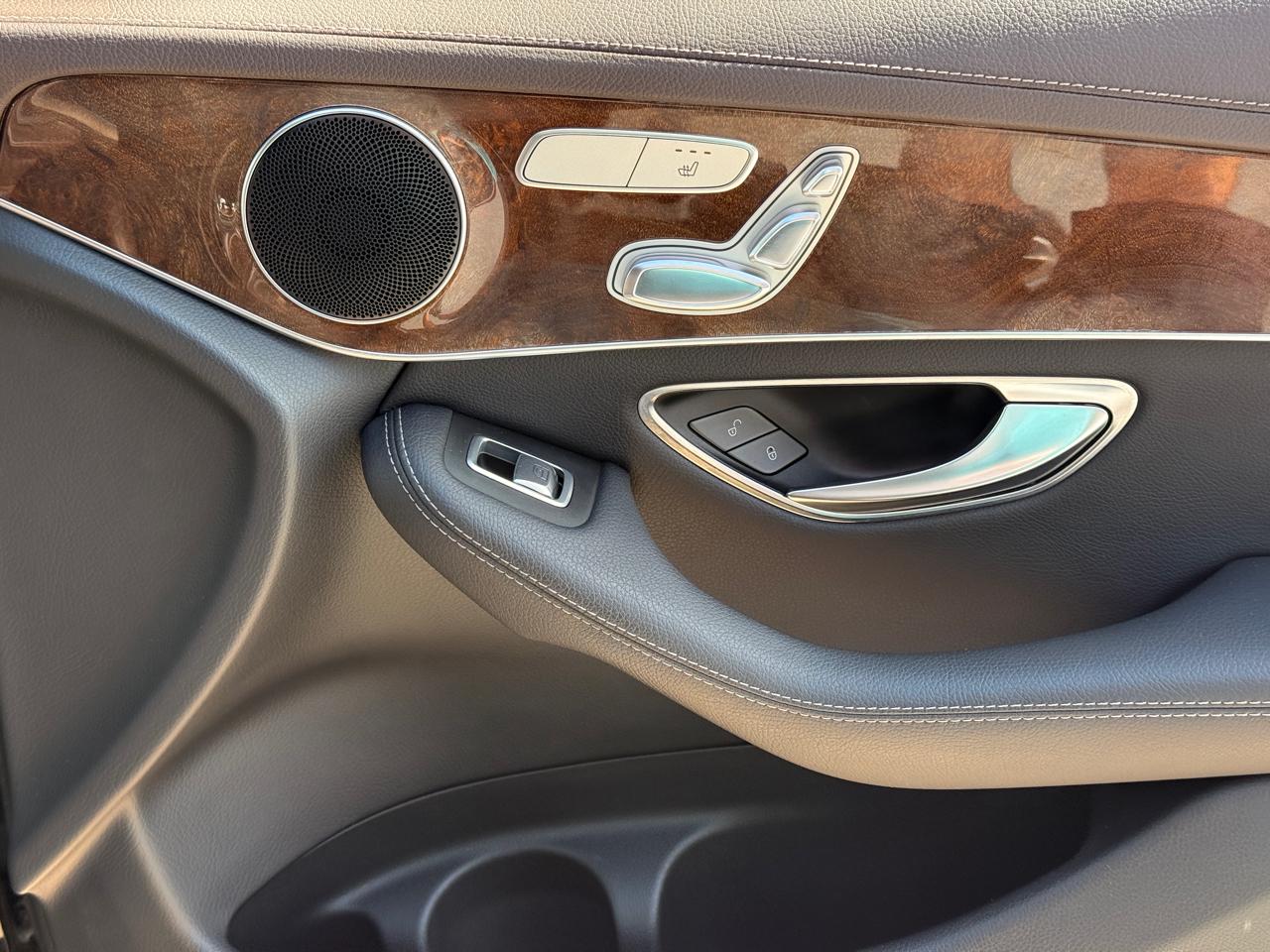 Mercedes-Benz GLC-Class GLC300 4MATIC 2016