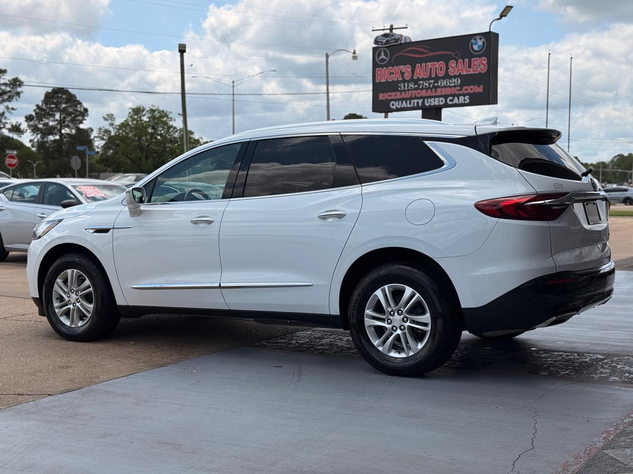 Buick Enclave Essence FWD 2019