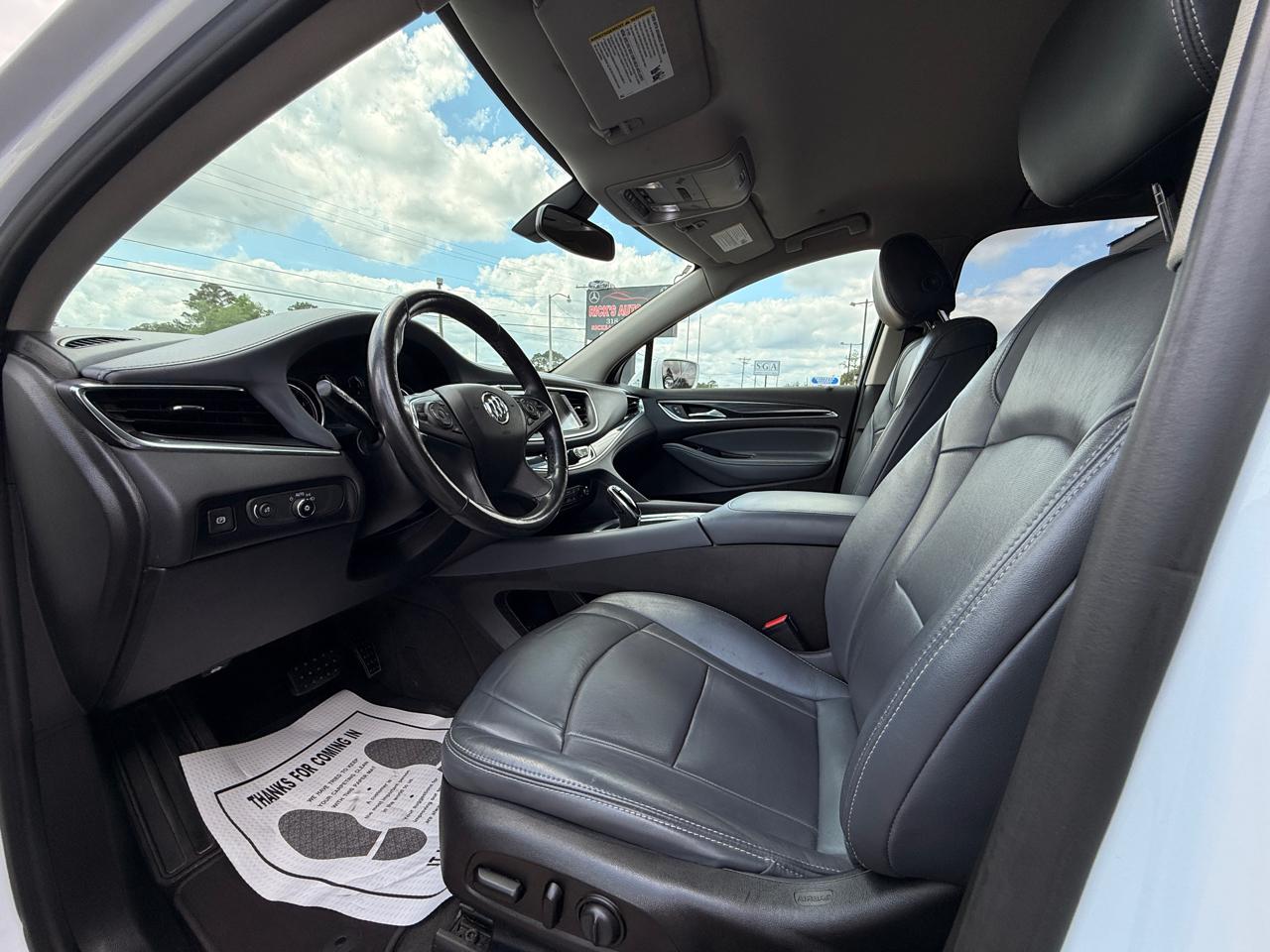 Buick Enclave Essence FWD 2019