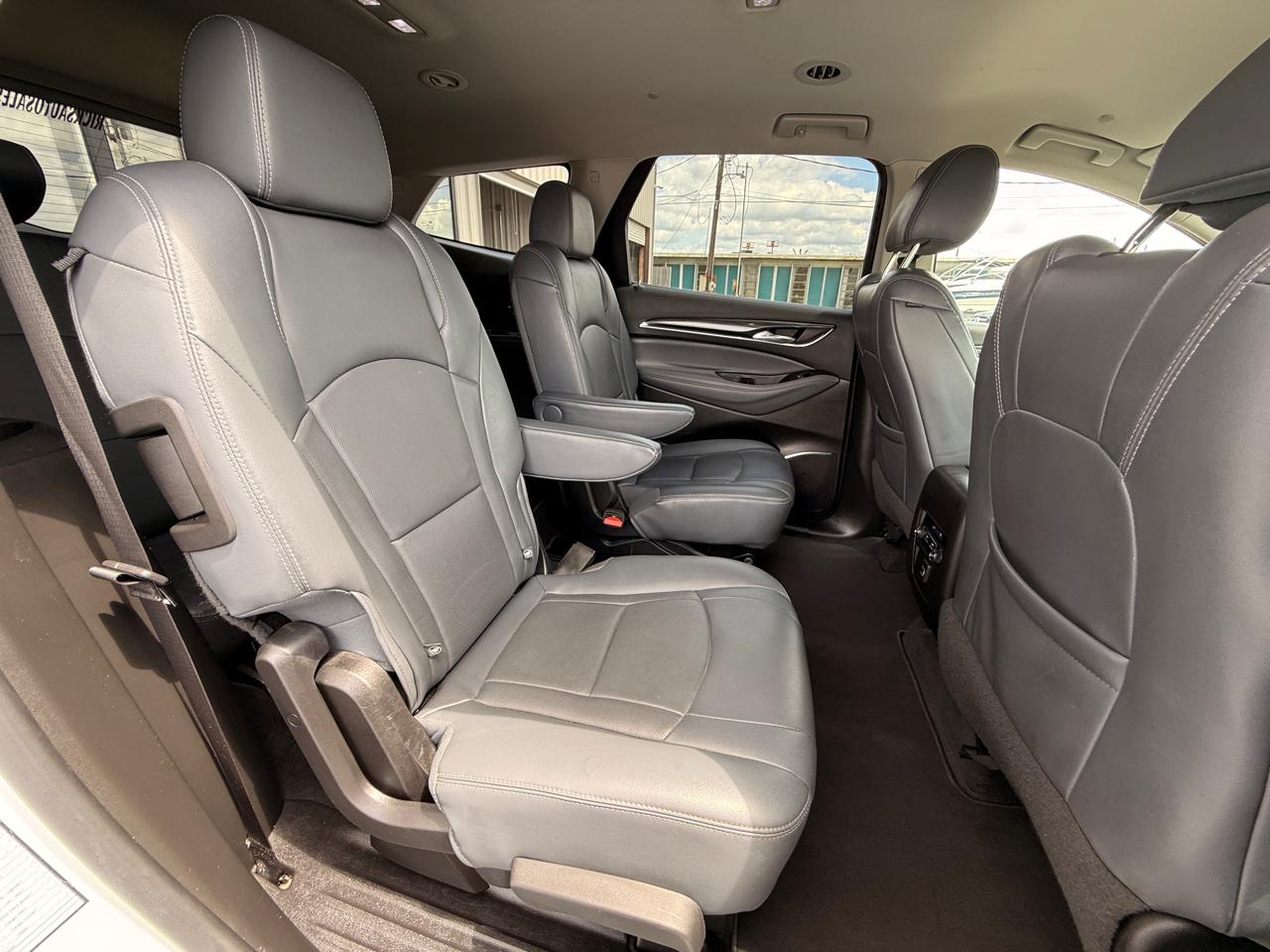 Buick Enclave Essence FWD 2019