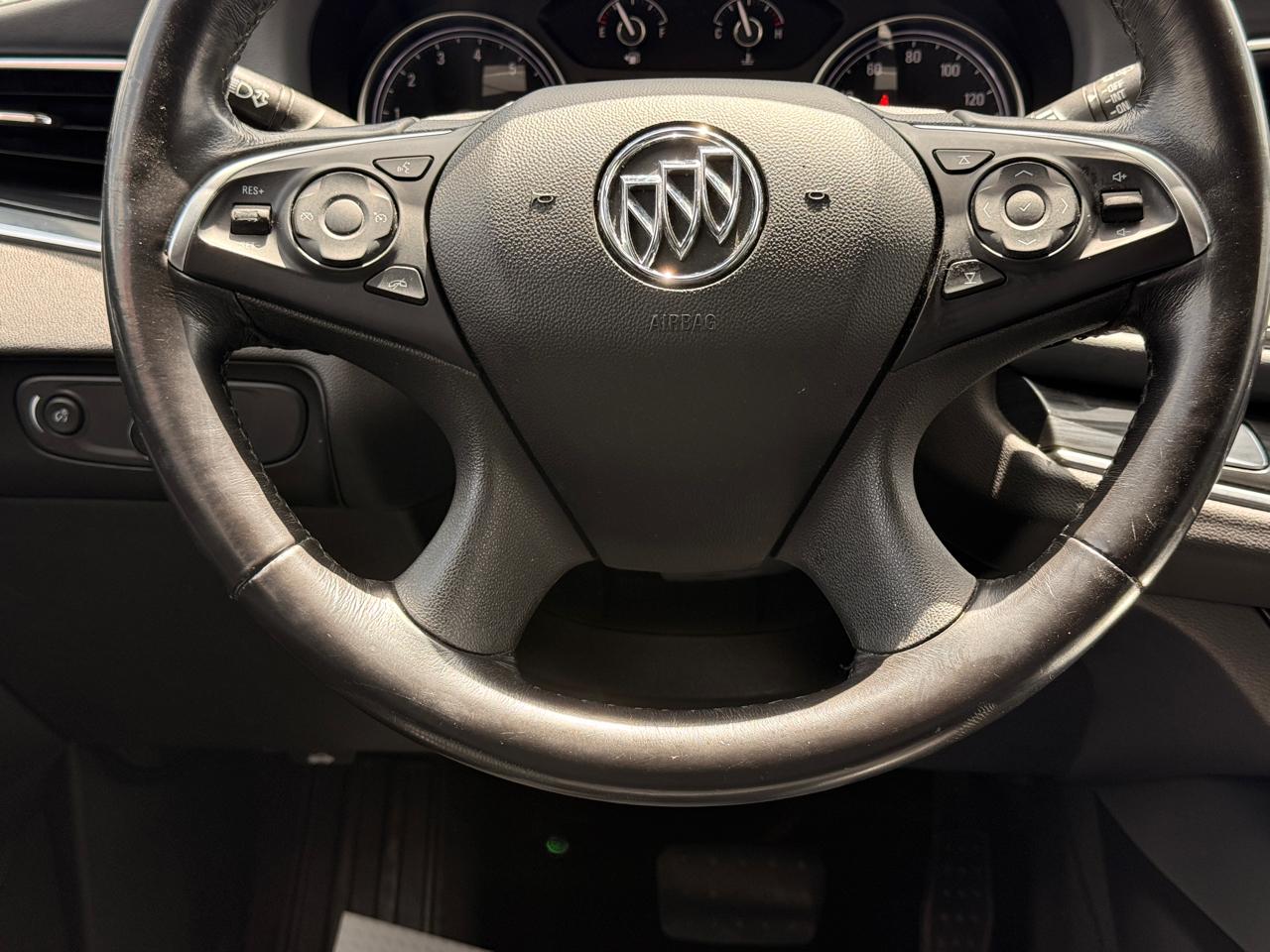 Buick Enclave Essence FWD 2019