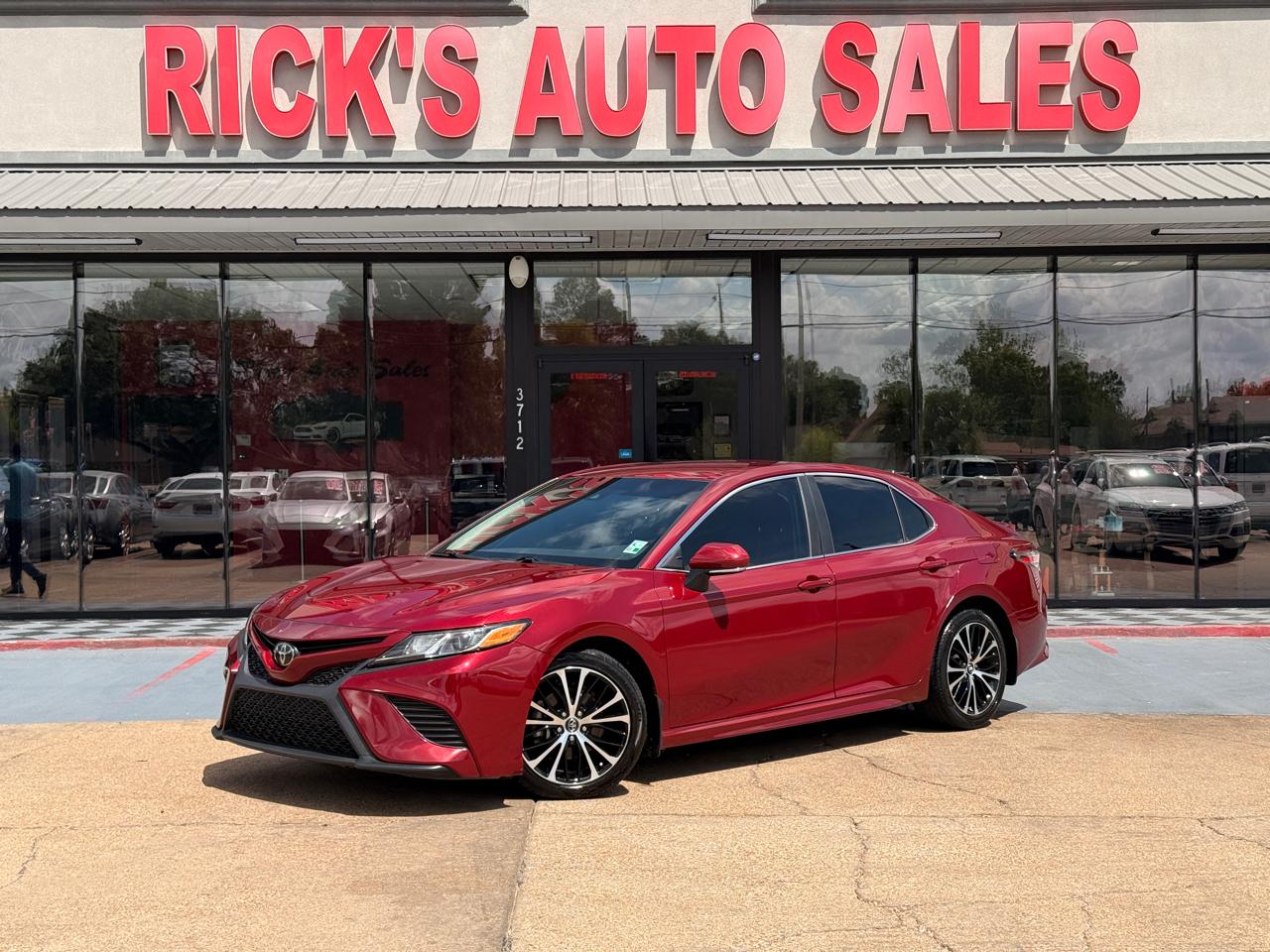 Toyota Camry SE 2018