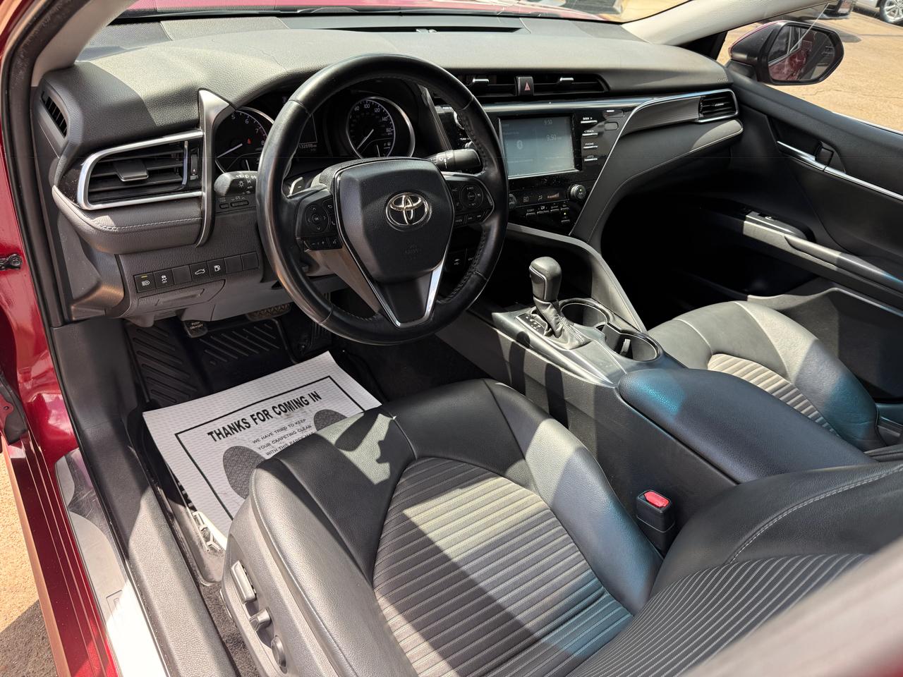 Toyota Camry SE 2018