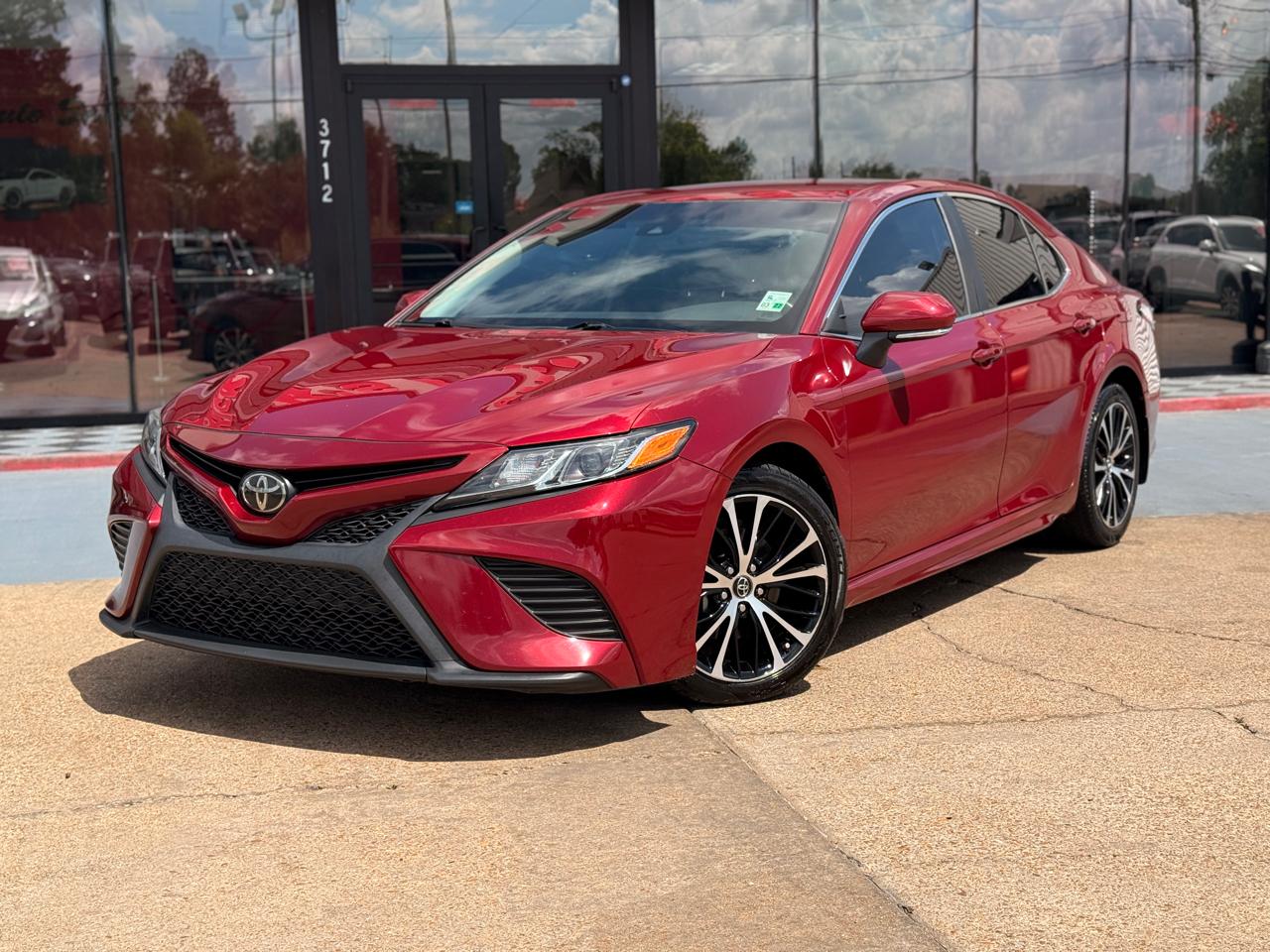 Toyota Camry SE 2018