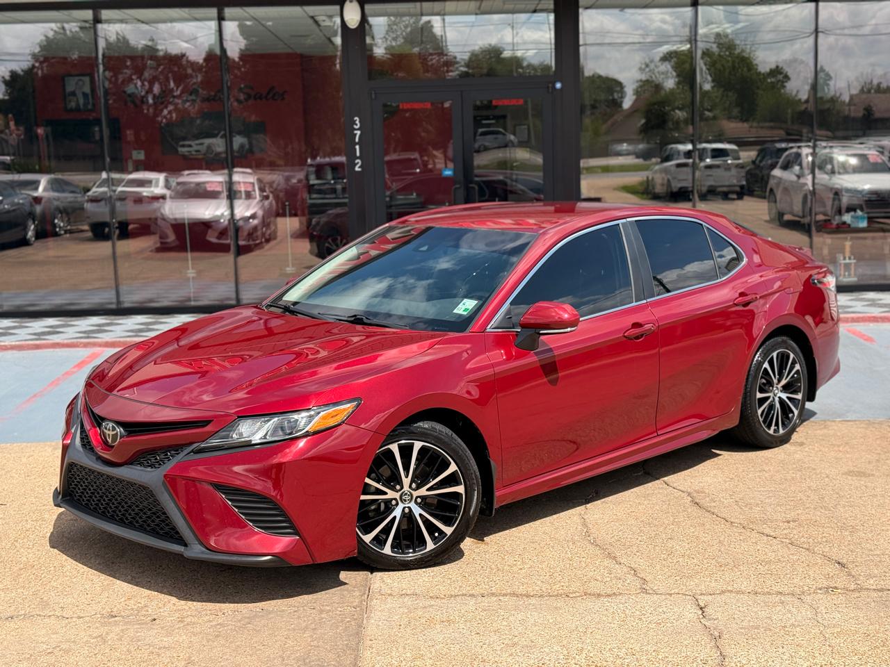 Toyota Camry SE 2018