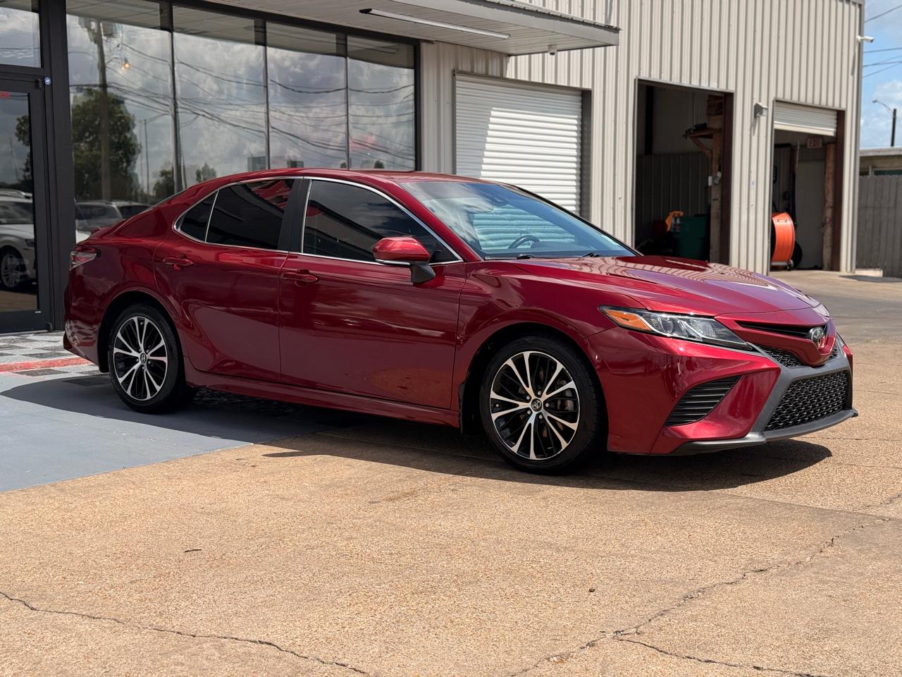 Toyota Camry SE 2018