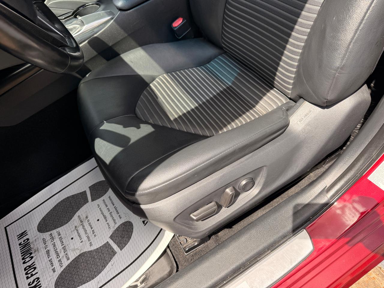 Toyota Camry SE 2018