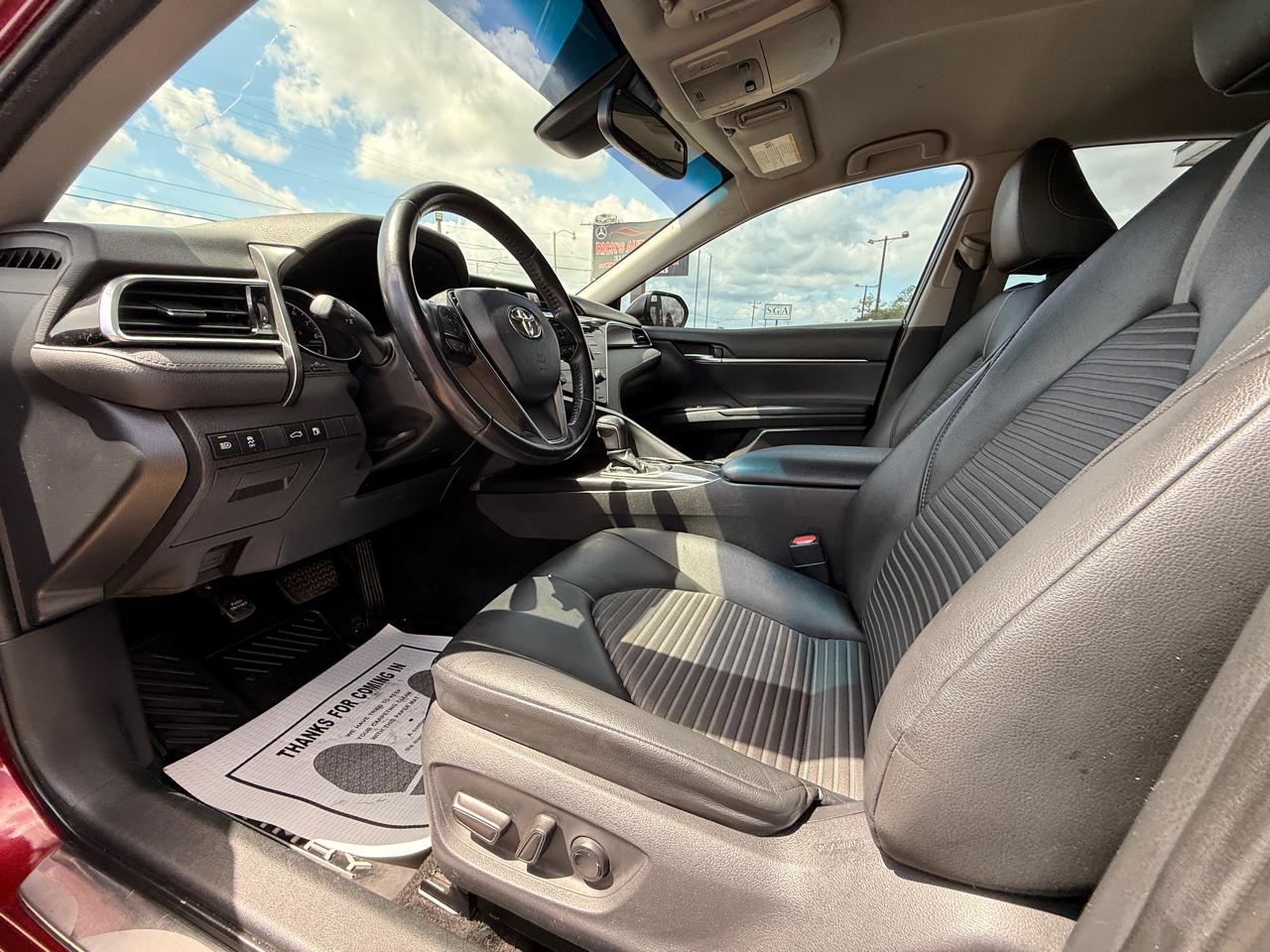 Toyota Camry SE 2018